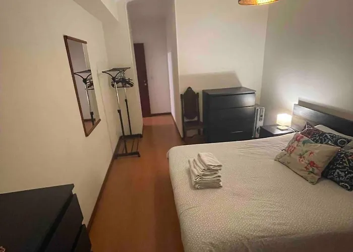 T1 Near El Corte Ingles